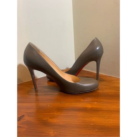 Christian Louboutin Simple Pumps EU40.5 - Picture 9 of 9